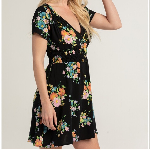 O'Neill Ryland Floral Sundress - Picture 2 of 5